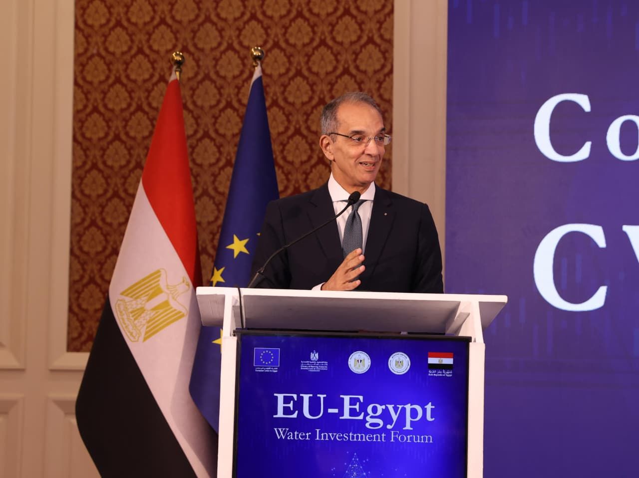 وزير الاتصالات يعلن تنفيذ عدد من المشروعات لتوظيف التكنولوجيا فى إدارة الموارد المائية - الخليج الان