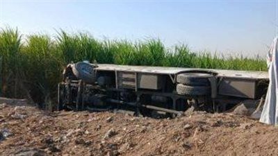 التفاصيل الكامل لحادث أتوبيس عمال تابع لشركة مصر للألومنيوم في قنا - الخليج الان