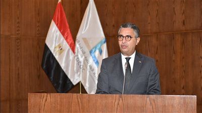 وزير التموين خلال اجتماعا مع اتحاد العام الغرف التجارية: لا تهاون مع أي ممارسات تضر بالمواطن - الخليج الان