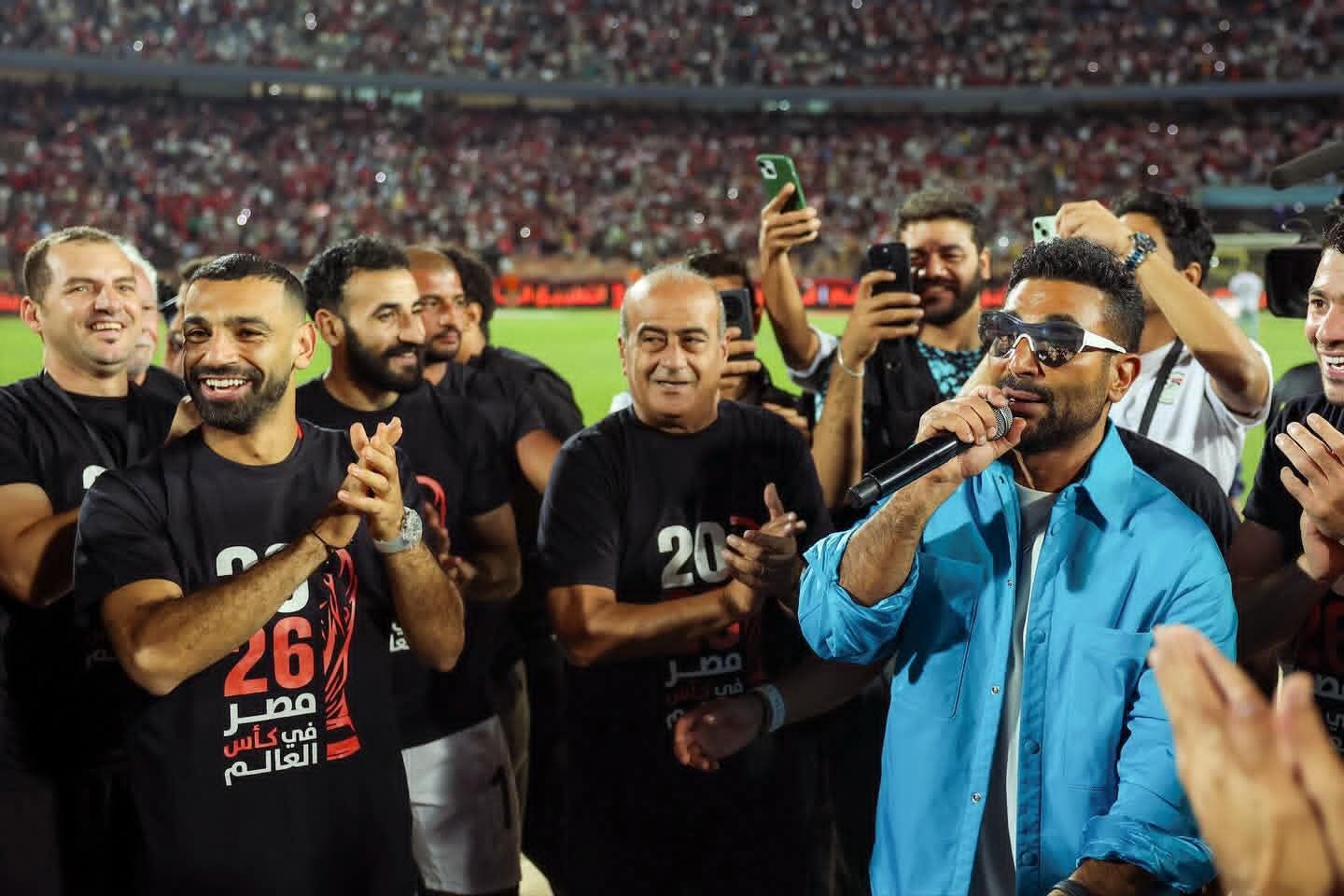 المتحدة للرياضة تسعد الجماهير بالألعاب النارية وأغاني احتفالًا بتأهل المنتخب المصري لمونديال - الخليج الان