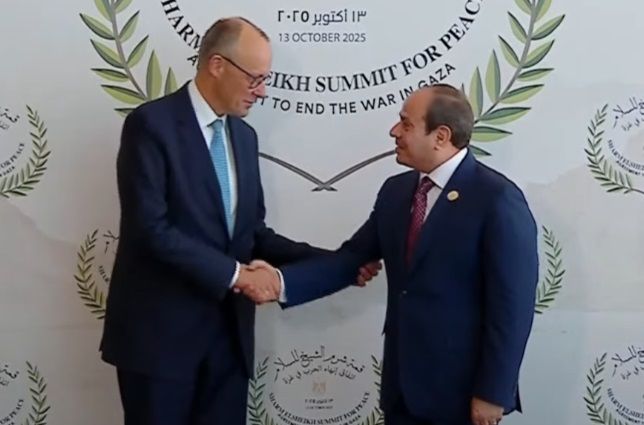 الرئيس السيسي يستقبل المستشار الألماني على هامش قمة شرم الشيخ للسلام - الخليج الان