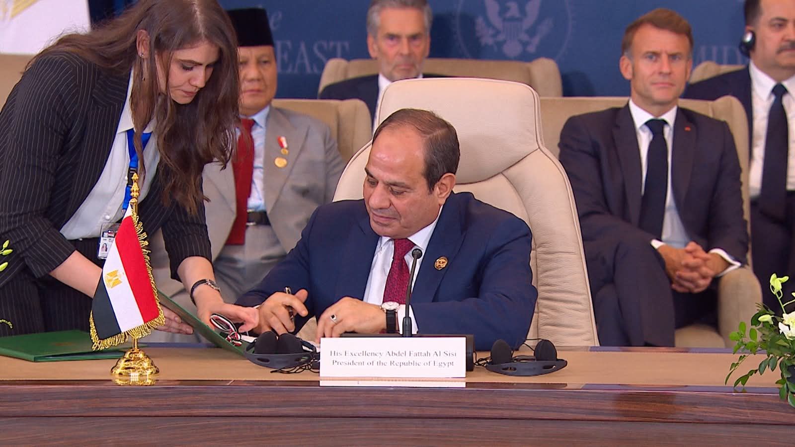 ياسر إدريس: الرئيس السيسي يعيد صياغة تاريخ السلام العالمي خلال قمة شرم الشيخ - الخليج الان