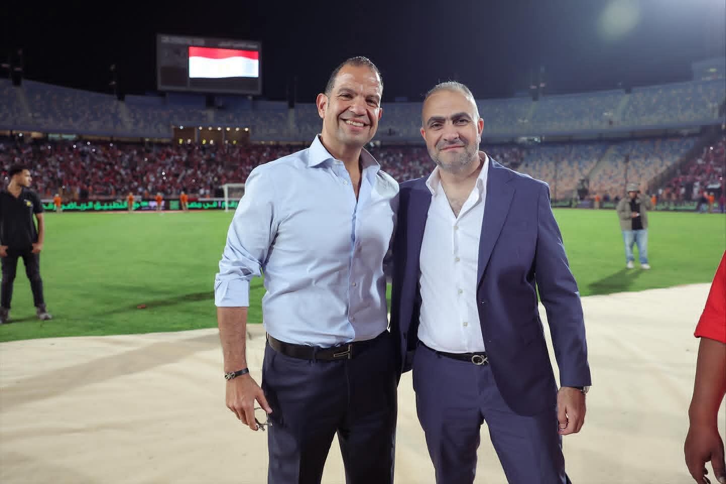 المتحدة للرياضة تسعد الجماهير بالألعاب النارية وأغاني احتفالًا بتأهل المنتخب المصري لمونديال - الخليج الان