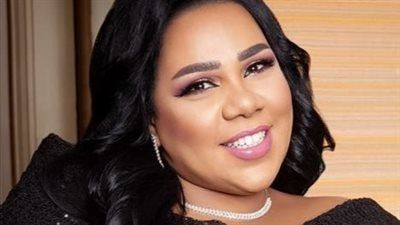 بالنقاب.. شيماء سيف تفاجئ الجمهور بأحدث ظهور أثناء أداء مناسك العمرة |صور - الخليج الان