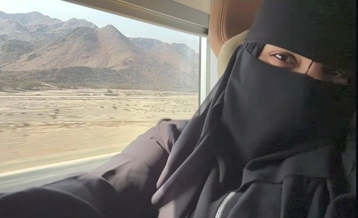 بالنقاب.. شيماء سيف تفاجئ الجمهور بأحدث ظهور أثناء أداء مناسك العمرة |صور - الخليج الان