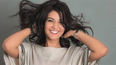 هتأخذ إجراءات قانونية.. ياسمين علي تنفي شائعات طلاقها أو زواجها من محمد العمروسي - الخليج الان