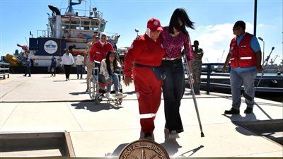 مركز البحث والإنقاذ بوزارة الدفاع ينفذ التجربة " مصر - 11 " لمحاكاة إنقاذ ركاب سفينة بعد إصطدامها بسفينة حاويات قبالة سواحل مدينة بورسعيد - الخليج الان