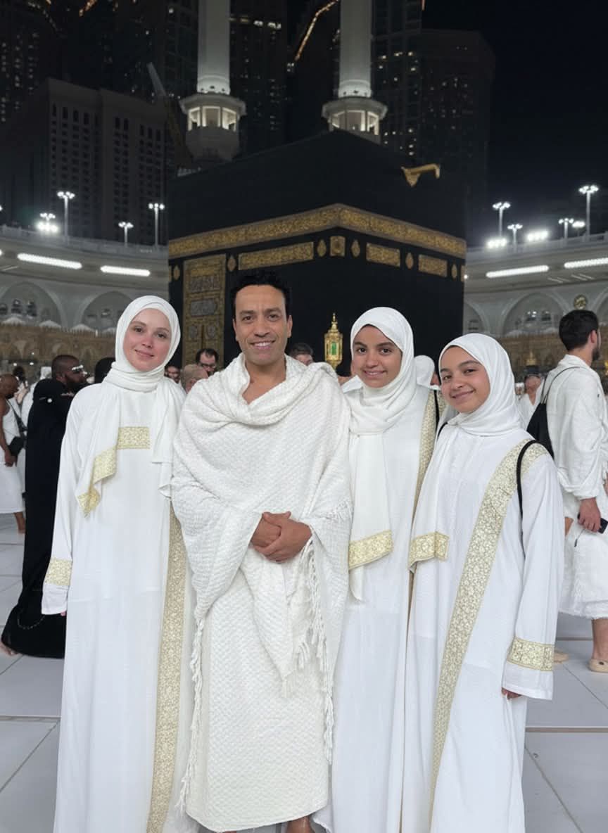 سامح حسين يؤدي مناسك العمرة برفقة أسرته: اللهم تقبل - الخليج الان
