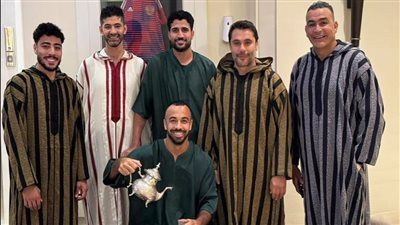 يتقدمهم الحضري والصقر وأفشة ظهورنجوم المنتخب الثاني بالزي الشعبي المغربي "صورة" - الخليج الان