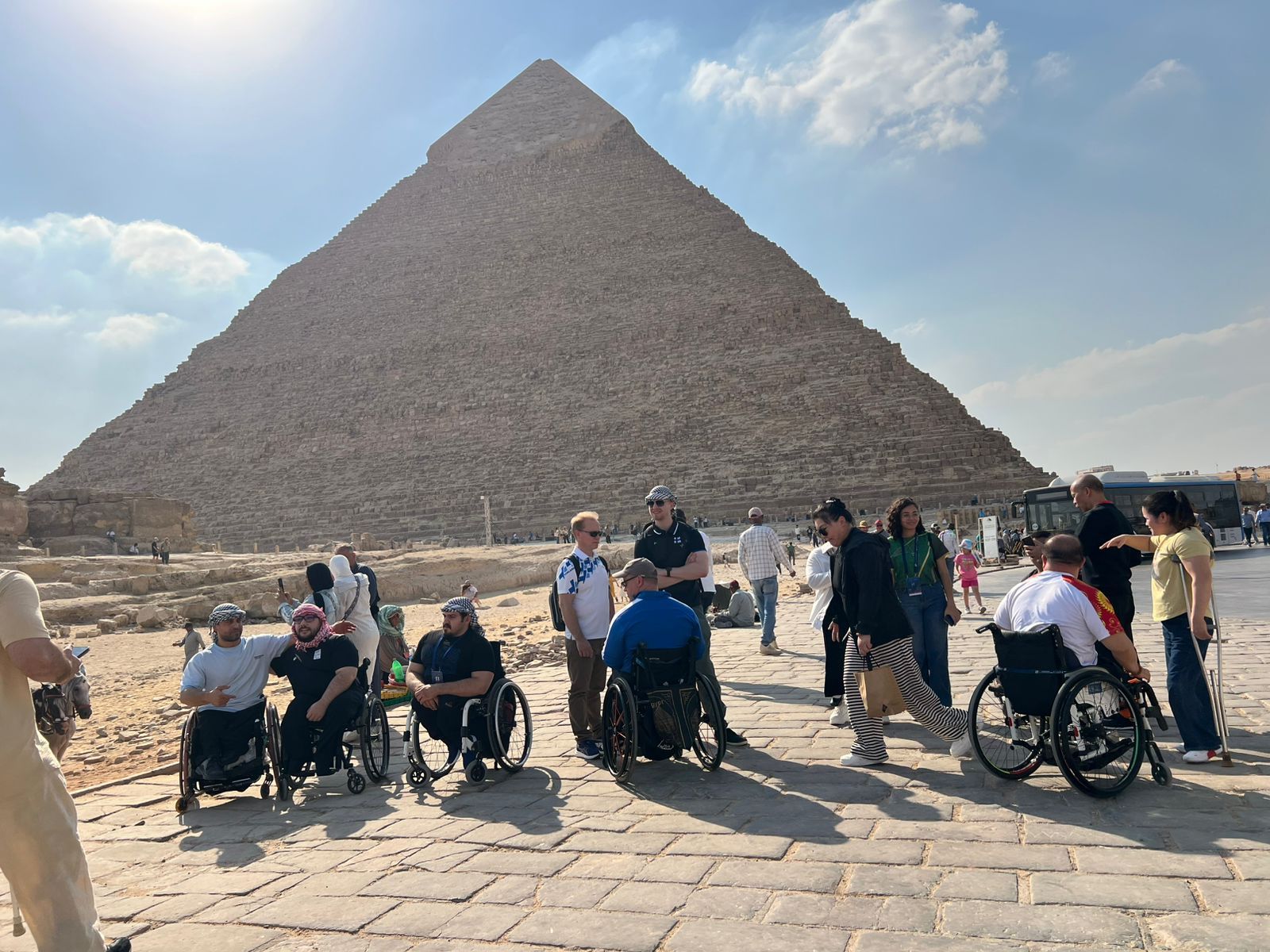 مصر تبهر العالم..جولة سياحية مميزة للمنتخبات المشاركة في مونديال رفع الأثقال البارالمبي - الخليج الان