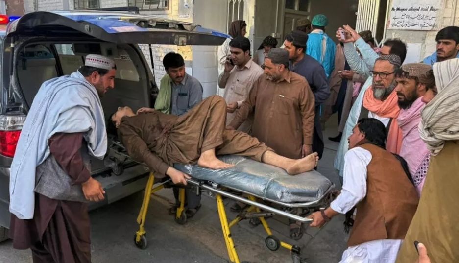 «مقتل وإصابة العشرات».. ما أسباب اندلاع الاشتباكات بين أفغانستان وباكستان؟ - الخليج الان