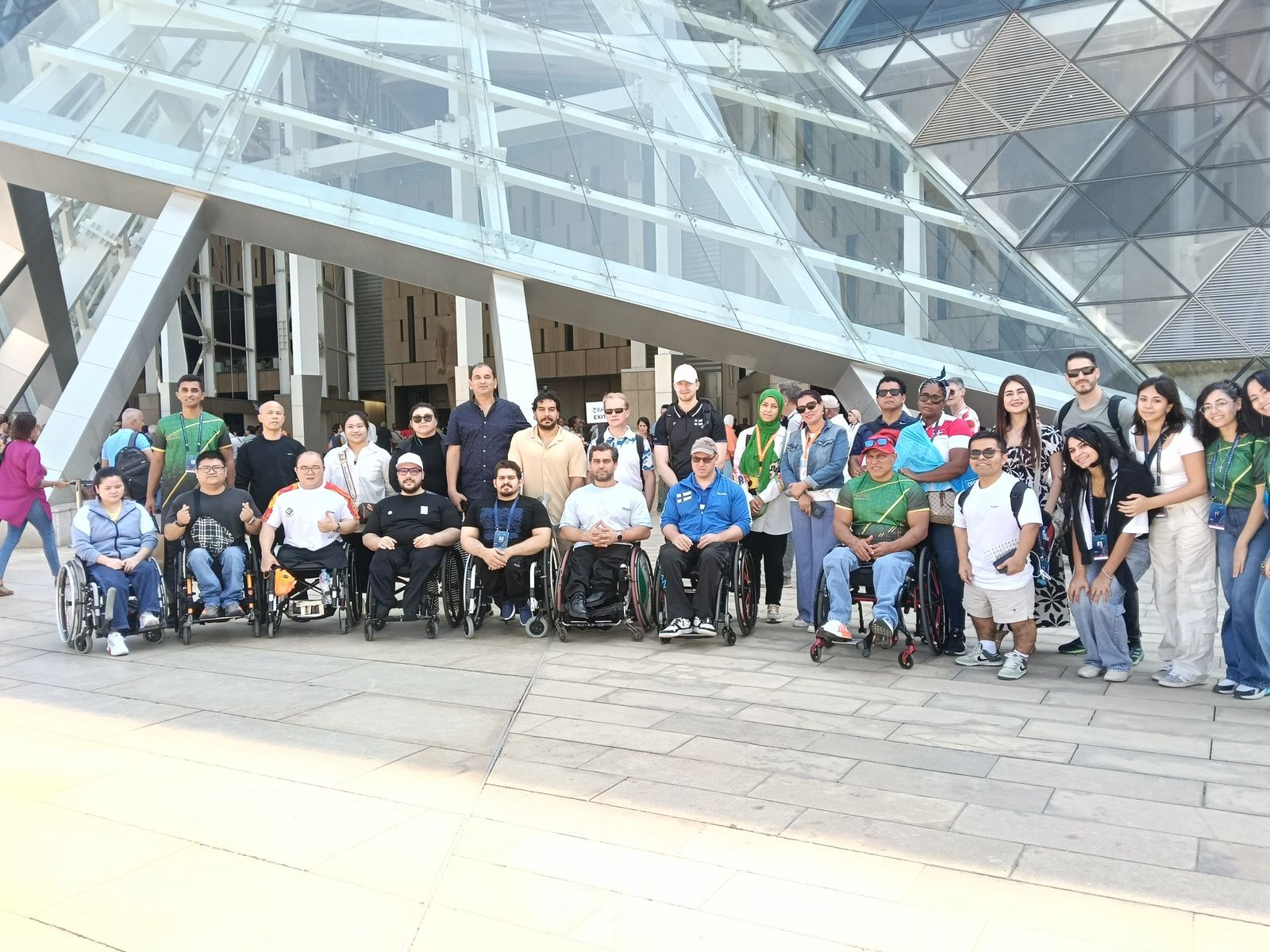 مصر تبهر العالم..جولة سياحية مميزة للمنتخبات المشاركة في مونديال رفع الأثقال البارالمبي - الخليج الان