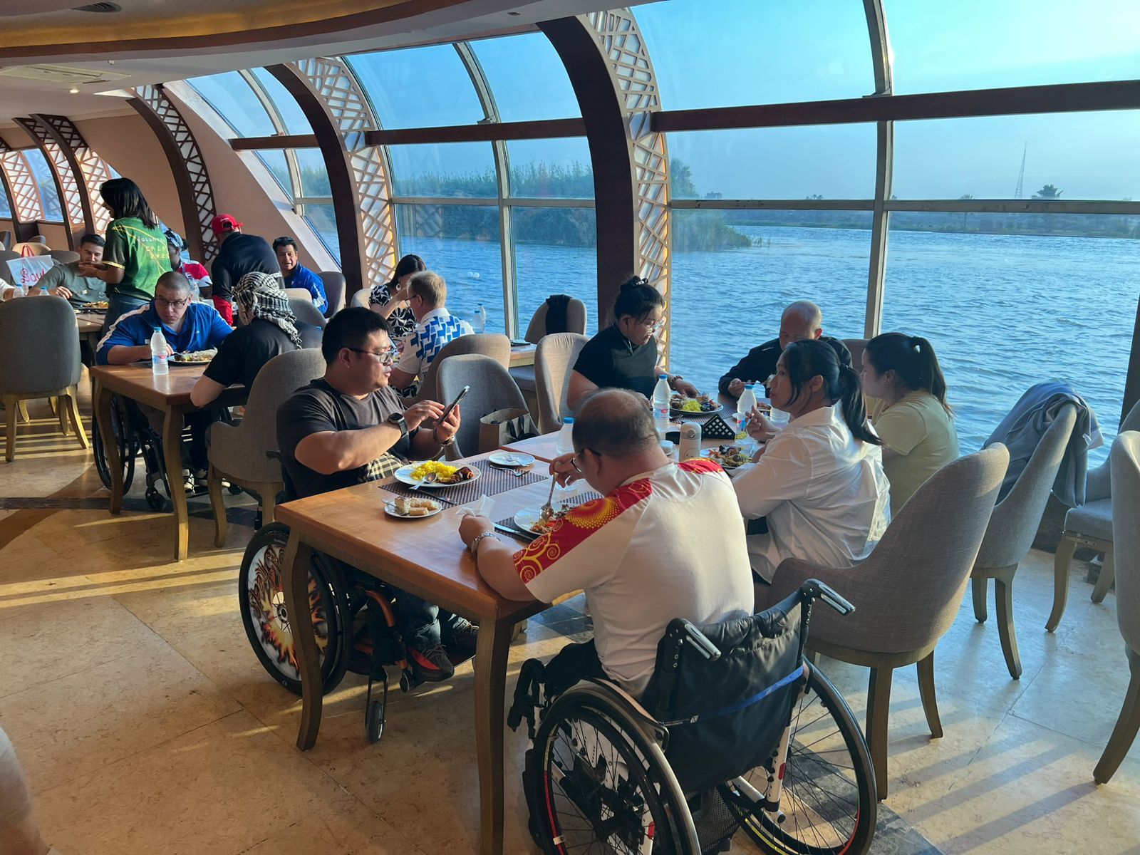 مصر تبهر العالم..جولة سياحية مميزة للمنتخبات المشاركة في مونديال رفع الأثقال البارالمبي - الخليج الان