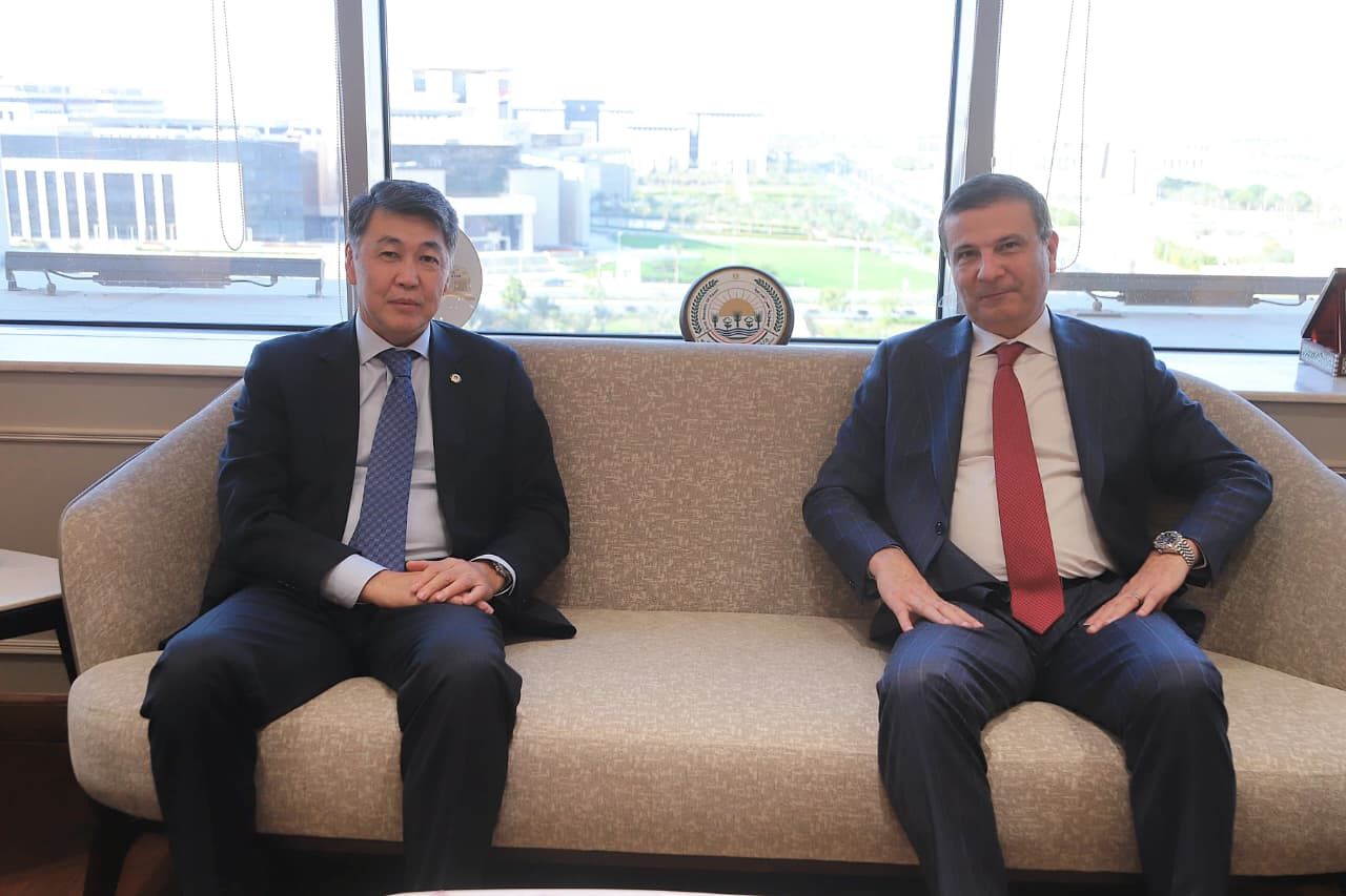 مصر شريك استراتيجي لدول الأمن الغذائي الإسلامي.. لقاء بين وزير الزراعة والمدير العام للمنظمة الإسلامية للأمن الغذائي - الخليج الان