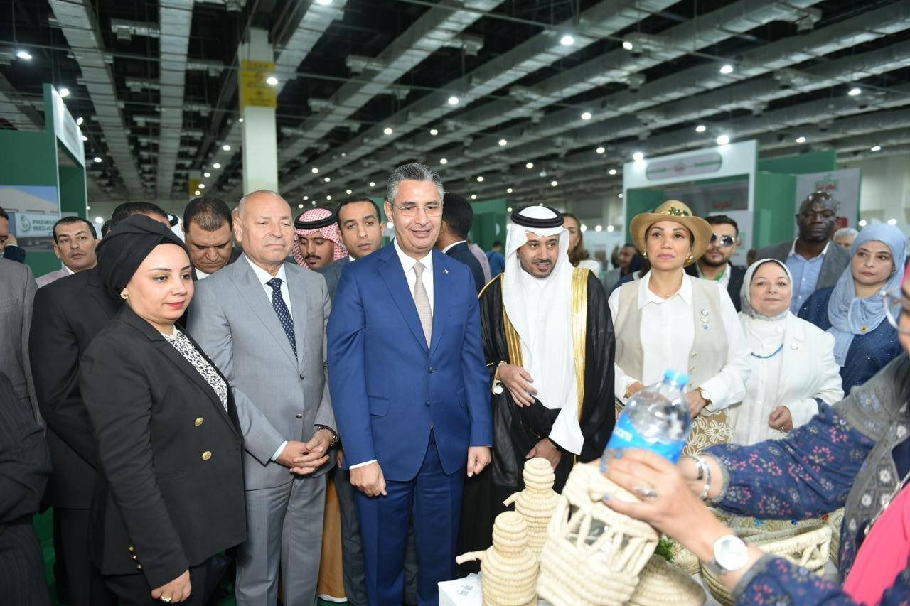 وزير التموين يفتتح النسخة الثانية من الملتقى والمعرض الدولي للتمور - الخليج الان