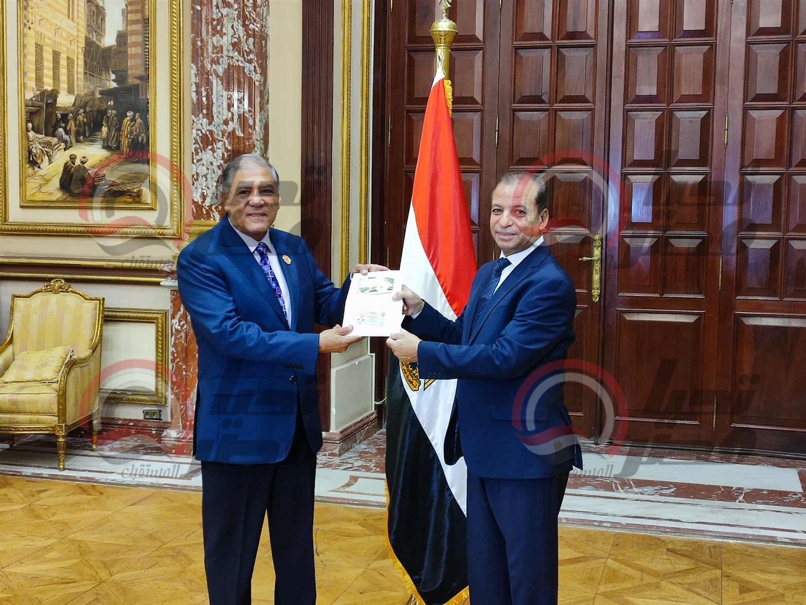 عفت السادات يتسلم كارنيه عضوية مجلس الشيوخ 2025..صور - الخليج الان