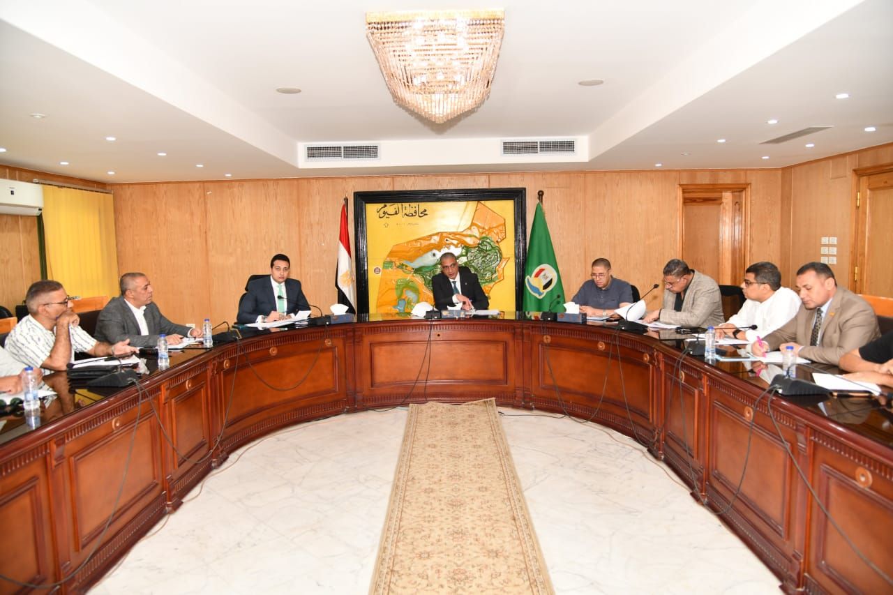 محافظ الفيوم يتابع معدلات الآداء بملفي التقنين والتصالح وموقف المتغيرات المكانية‎ - الخليج الان