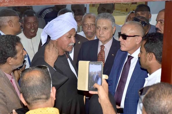 محافظ الأقصر يفتتح فرع مكتبة مصر العامة بقرية النمسا بإسنا - الخليج الان