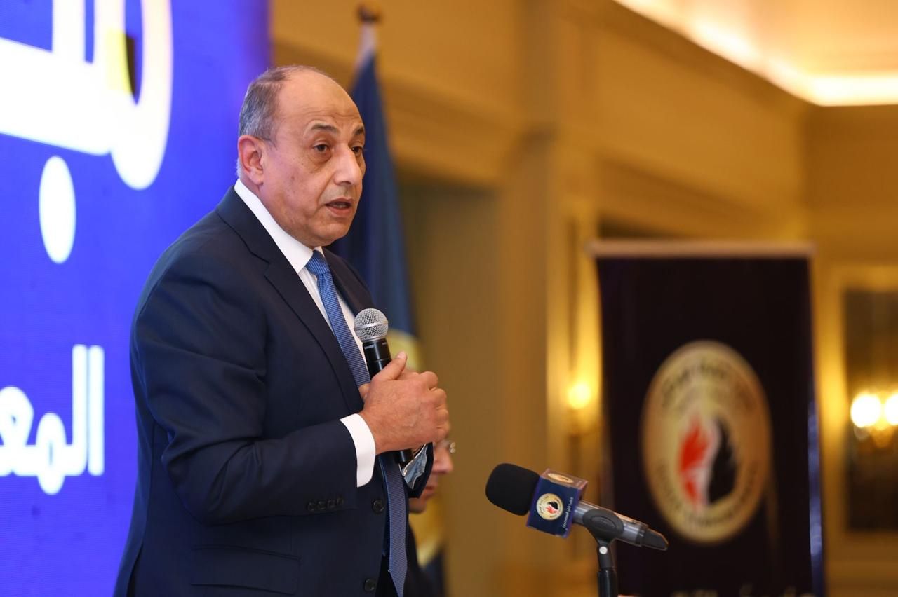 رئيس حماة الوطن يعقد اجتماعا مع أعضاء الحزب المعينين بمجلس الشيوخ - الخليج الان