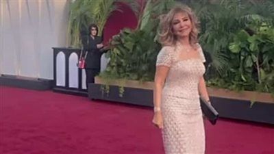 لميس الحديدي أول الحاضرين على ريد كاربت حفل افتتاح مهرجان الجونة - الخليج الان