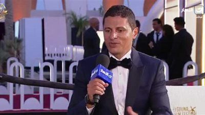 عمرو منسي على هامش افتتاح مهرجان الجونة: كل سنة أصعب من الأول والسنة دي بندعم الشباب والخير - الخليج الان