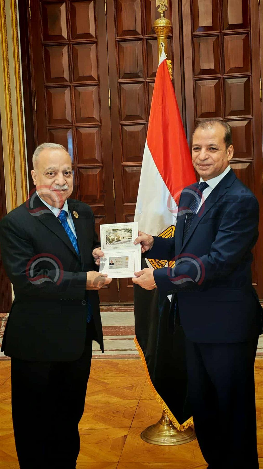 حسنى سيبالة يتسلم كارنيه عضوية مجلس الشيوخ 2025..صور - الخليج الان