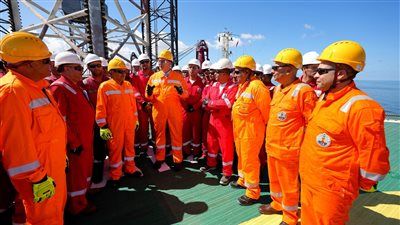 خطة مصرية لتصدير 10 شحنات غاز مسال خلال 5 أشهر تبدأ من نوفمبر 2025 - الخليج الان