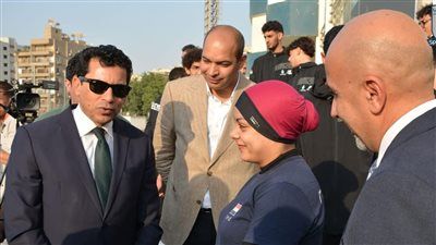 وزير الرياضة يهنئ سارة سمير بعد تألقها في بطولة العالم لرفع الأثقال - الخليج الان