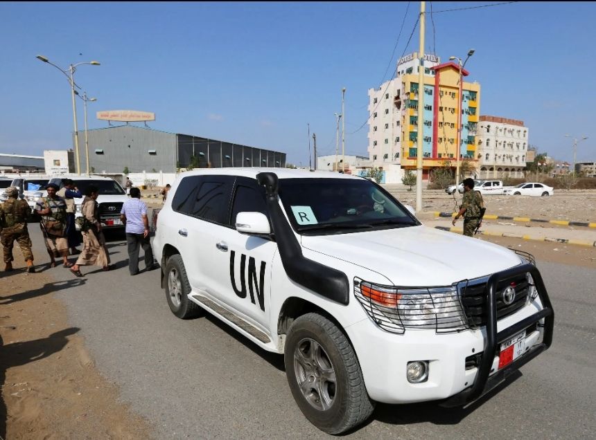 اليمن.. حوثيون يقتحمون مقر الأمم المتحدة في صنعاء ويعتقلون 20 موظف أممي - الخليج الان