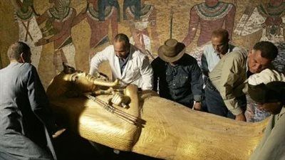 تمهيدًا لنقله.. "السياحة" تعلن غلق قاعة القناع الذهبي لـ"توت عنخ آمون" - الخليج الان