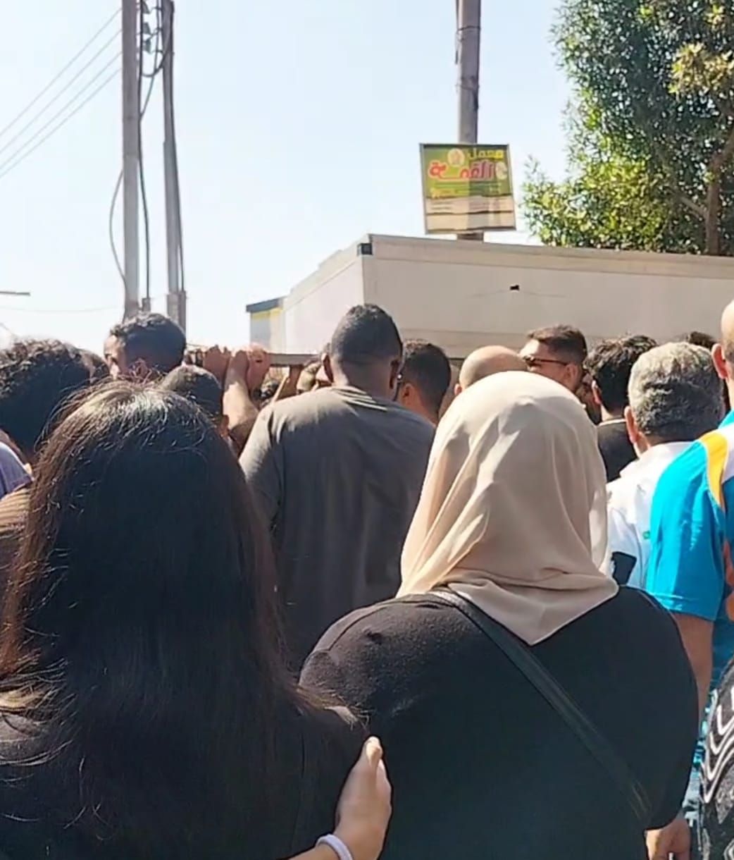 تشييع جنازة النقيب يوسف ابن محافظة الشرقية بعد وفاته في حادث أثناء ذهابه لعمله - الخليج الان