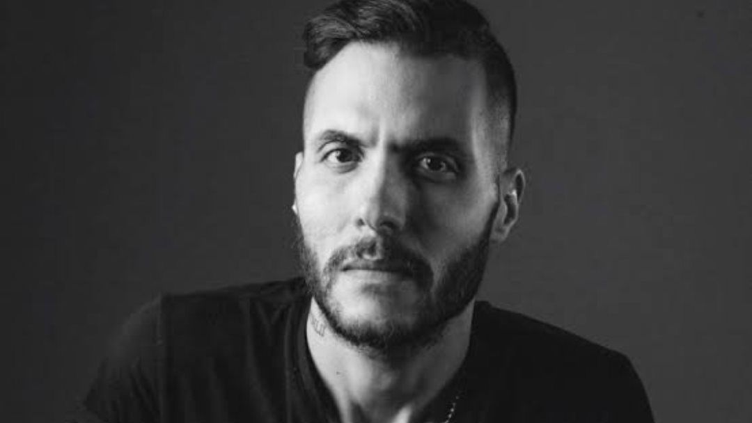 وفاة والدة أمير عيد.. موعد ومكان الجنازة - الخليج الان