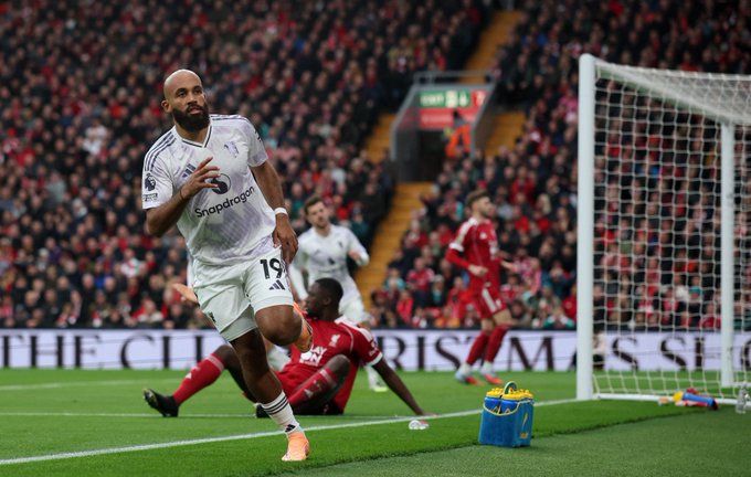 كلاسيكو إنجلترا: محمد صلاح يشارك في خسارة ليفربول أمام مانشستر يونايتد (1/2) في الدوري الإنجليزي الممتاز - الخليج الان