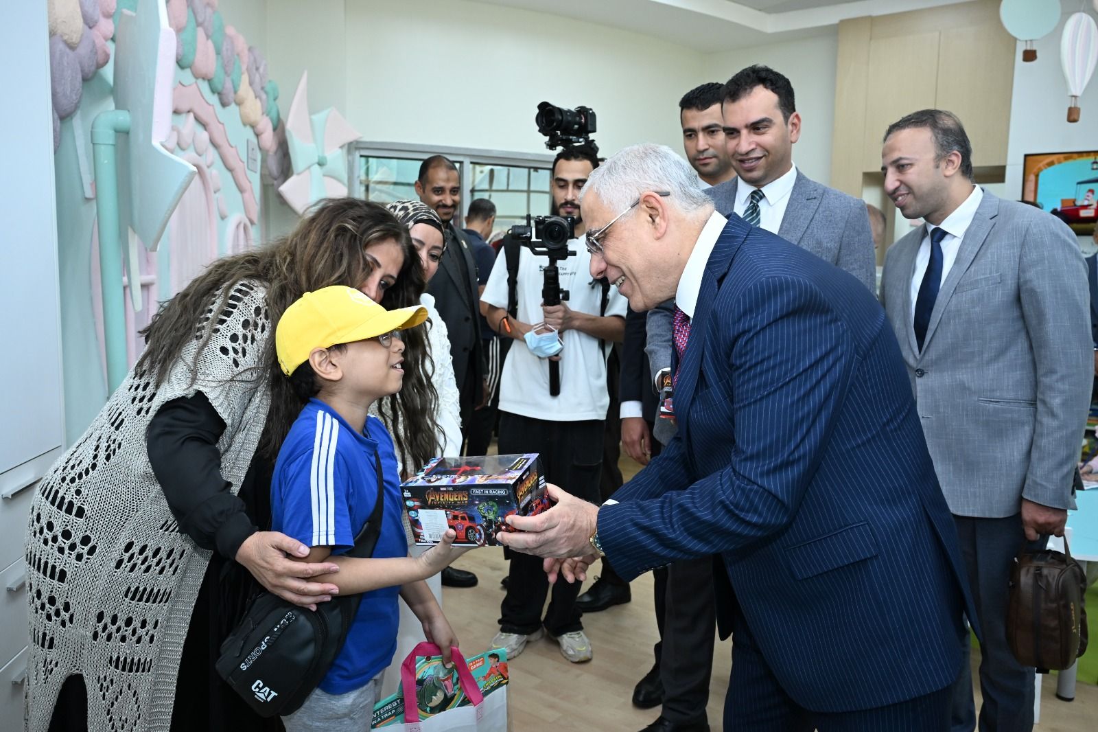 النائب العام يزور مستشفى سرطان الأطفال 57357 - الخليج الان