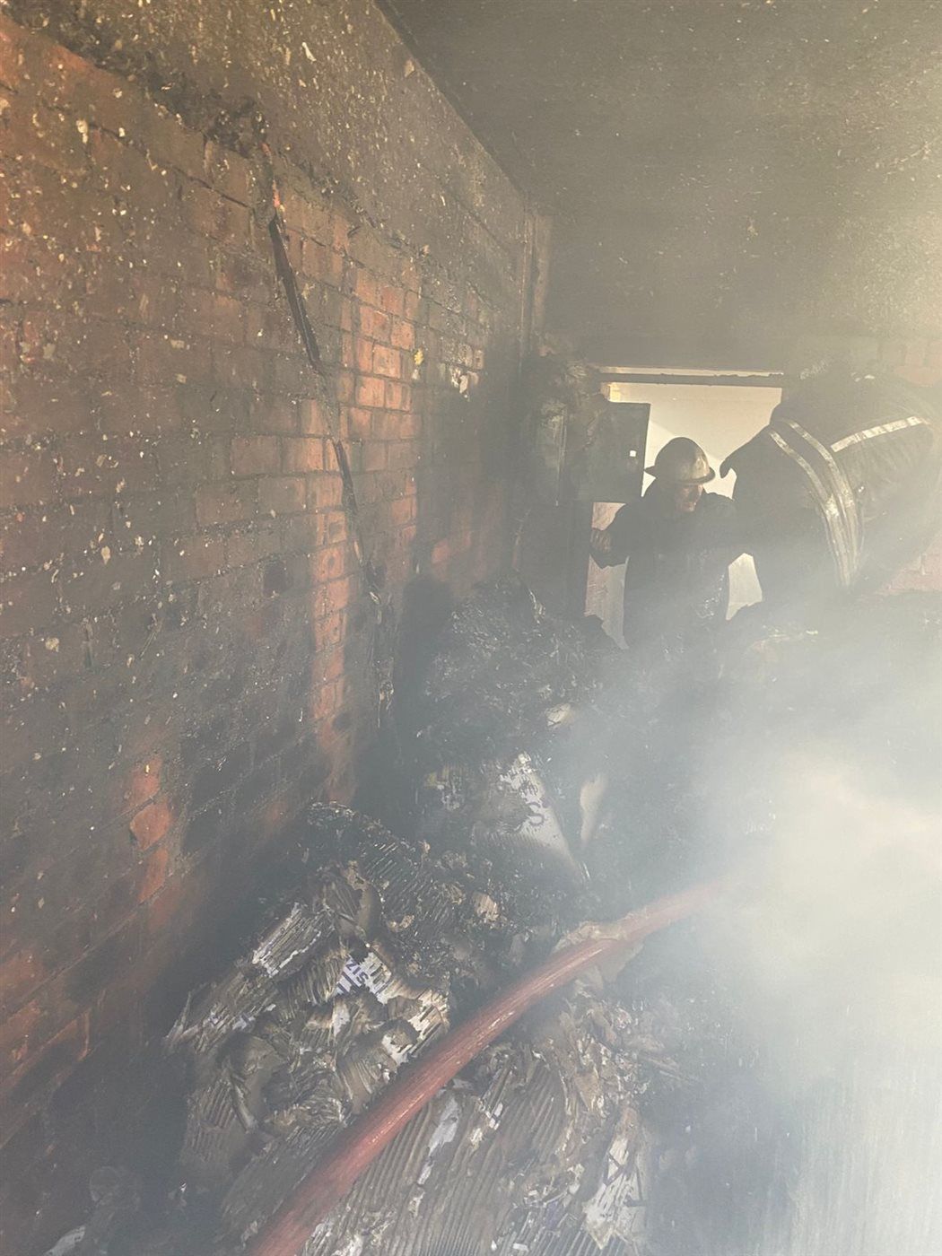 لهيب فوق السطح.. التفاصيل الكامل لحريق “مخزن الأحذية” في الوايلي - الخليج الان