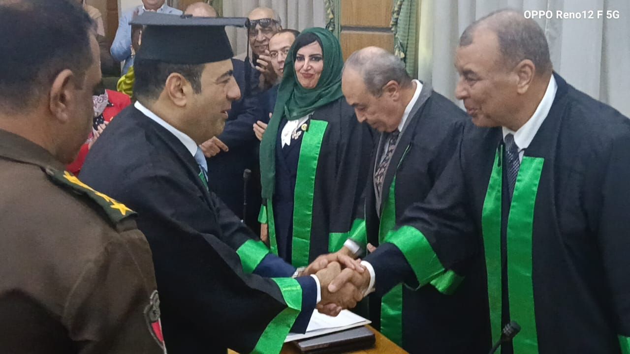 رئيس لجنة الشباب بالبرلمان يحصل علي الدكتوراة في استخدام التكنولوجيا لمواجهة الأزمات والأوبئة والشائعات لتحقيق متطلبات الأمن القومي المصري - الخليج الان