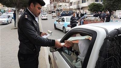 الداخلية تضبط 95 ألف مخالفة مرورية.. وتكشف 104 حالات تعاطي مخدرات بين السائقين - الخليج الان