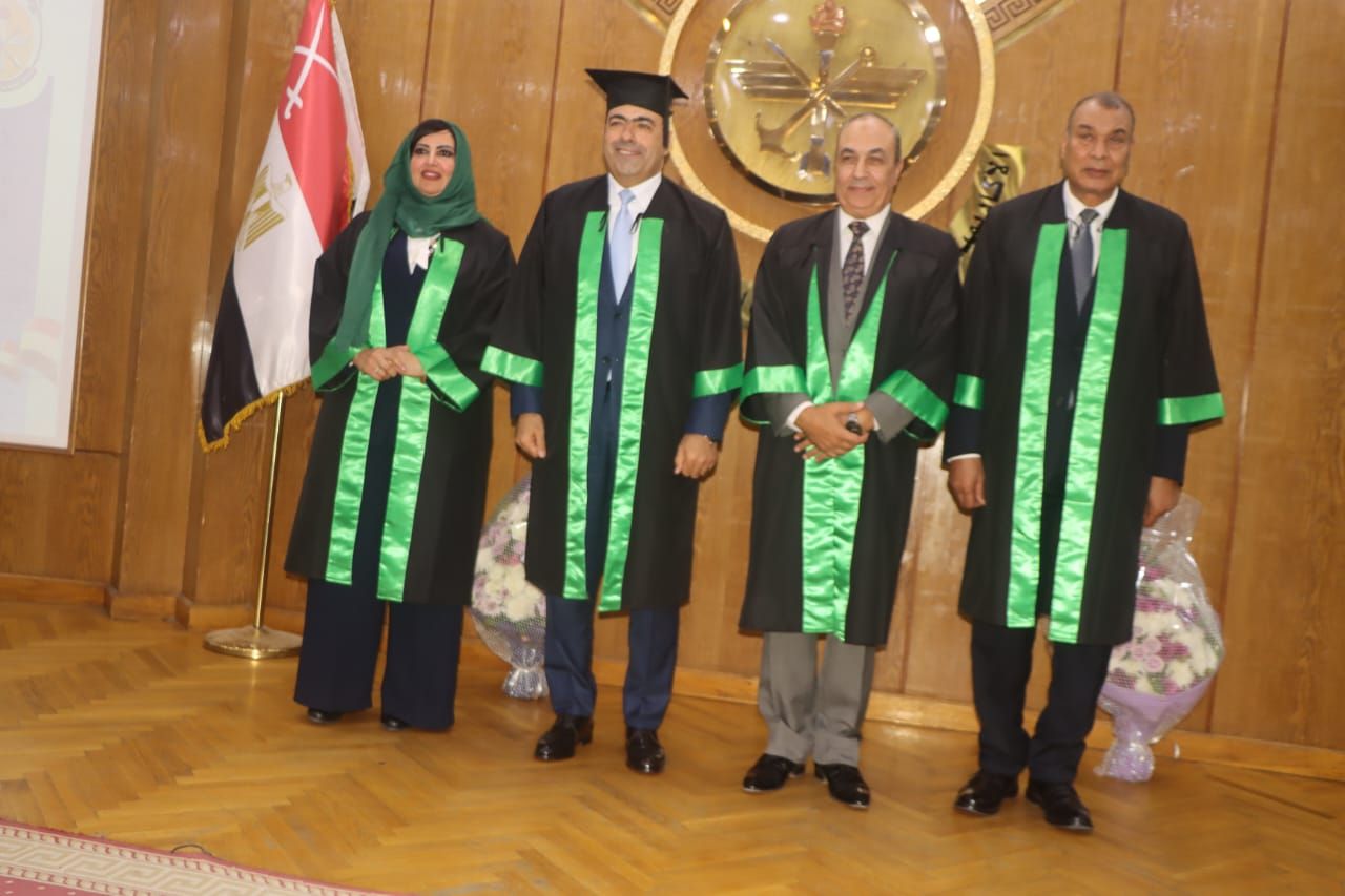 رئيس لجنة الشباب بالبرلمان يحصل علي الدكتوراة في استخدام التكنولوجيا لمواجهة الأزمات والأوبئة والشائعات لتحقيق متطلبات الأمن القومي المصري - الخليج الان