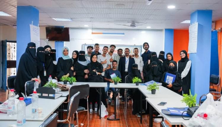 مؤسسة إنسجام تختتم المحور الثالث من مشروع نادي السلام الطلابي في العاصمة عدن