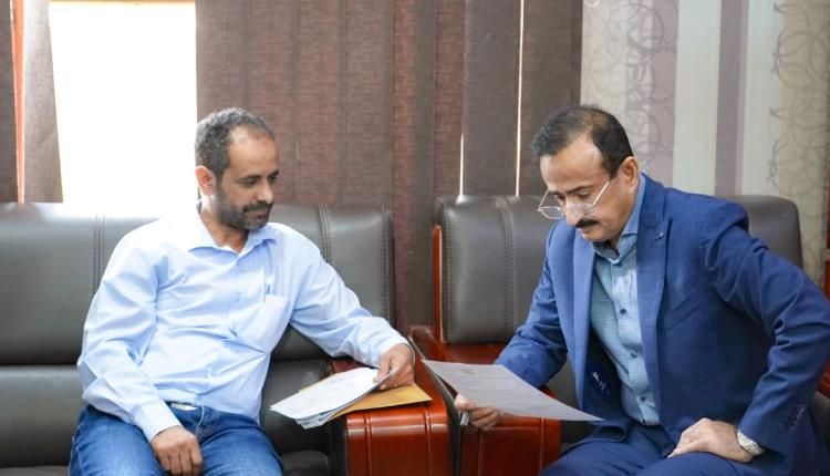 مخيم مرتقب في شبوة : 400 عملية مجانية لسحب المياه البيضاء وتركيب العدسات