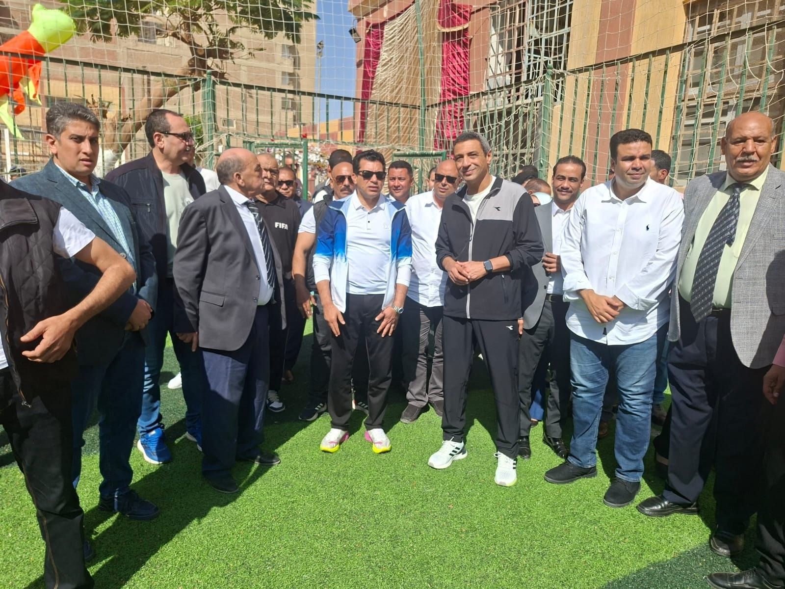 وزارة الشباب والرياضة تفتتح ملعب خماسي جديد في السويس - الخليج الان