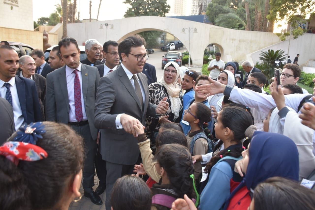 "بُكرة اللي جاي 2”.. وزير الثقافة يفتتح معرض ختام الموسم الثاني لمشروع “بستان الإبداع” - الخليج الان