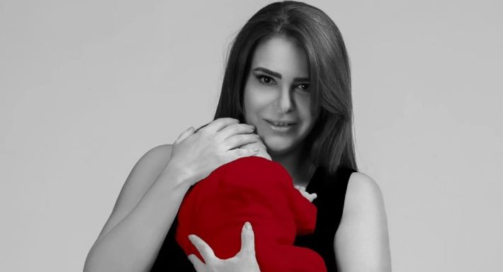 بهذه الكلمات.. دنيا عبد العزيز تحتفل بعيد ابنتها جودي - الخليج الان