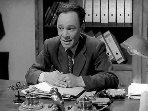 في ذكرى ميلاد محمد توفيق.. جواب ملكي مزيف غير حياته فما القصة؟ - الخليج الان