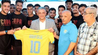 محافظ الإسماعيلية يؤدي صلاة الجمعة بمسجد النادي الإسماعيلي ويؤكد دعمه الكامل للفريق وجماهيره - الخليج الان