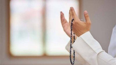 دعاء الفجر الذنوب.. لحظة صفاء بين العبد وربه - الخليج الان