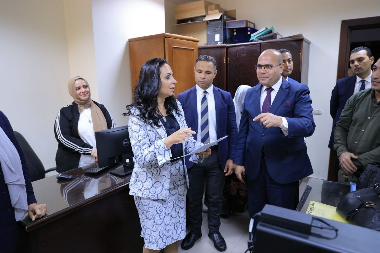 تسليم 14 طفلا لأسر بديلة كافلة.. وزيرة التضامن تتابع منظومة الرعاية المؤسسية والأسري - الخليج الان