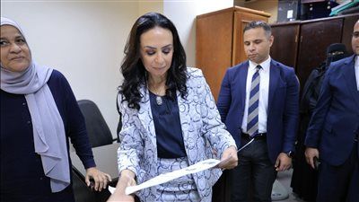 تسليم 14 طفلا لأسر بديلة كافلة.. وزيرة التضامن تتابع منظومة الرعاية المؤسسية والأسري - الخليج الان