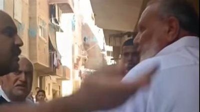 أمين مستقبل وطن بالسويس يتكفل بشقة إيجار لعم غريب مدى الحياة - الخليج الان