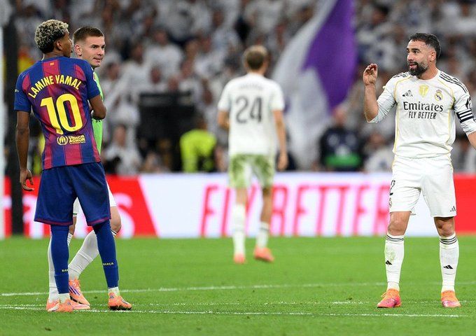 أجواء مشحونة بعد الكلاسيكو.. مشادة بين لاعبي برشلونة وريال مدريد بسبب لامين يامال - الخليج الان